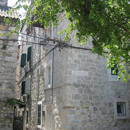 Split Central Guesthouse Bagian luar foto
