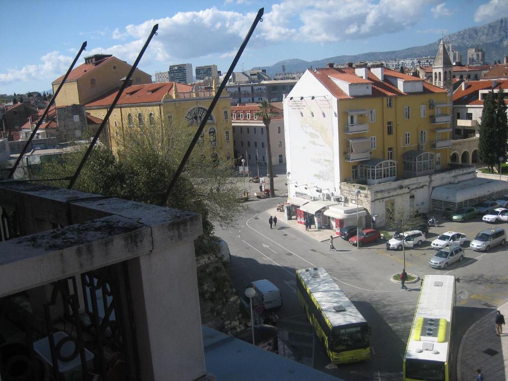 Split Central Guesthouse Bagian luar foto